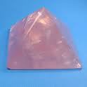 rose-quartz-pyramid